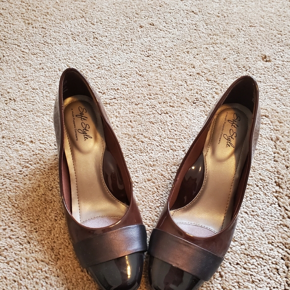 Soft Style Shoes - Soft Style Brown Pumps